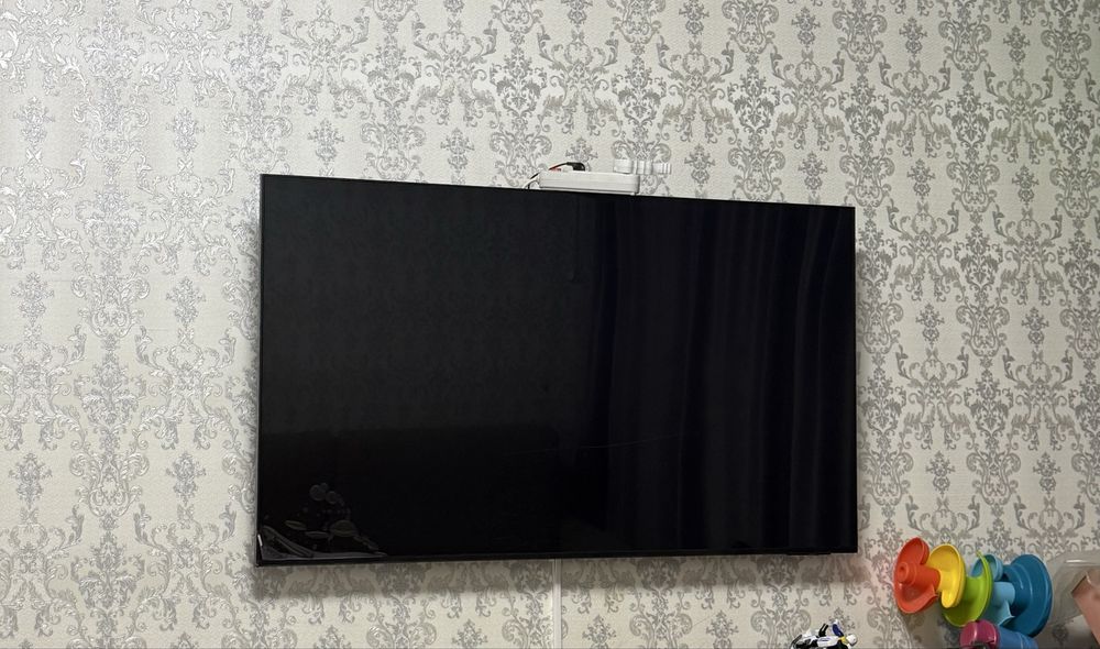 Продам б/у Led телевизор Samsung диагональ 109 см