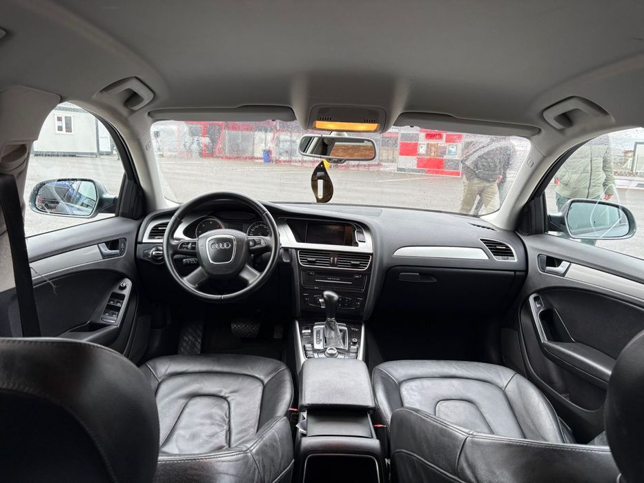 Audi a4 B8 2011 Automat!