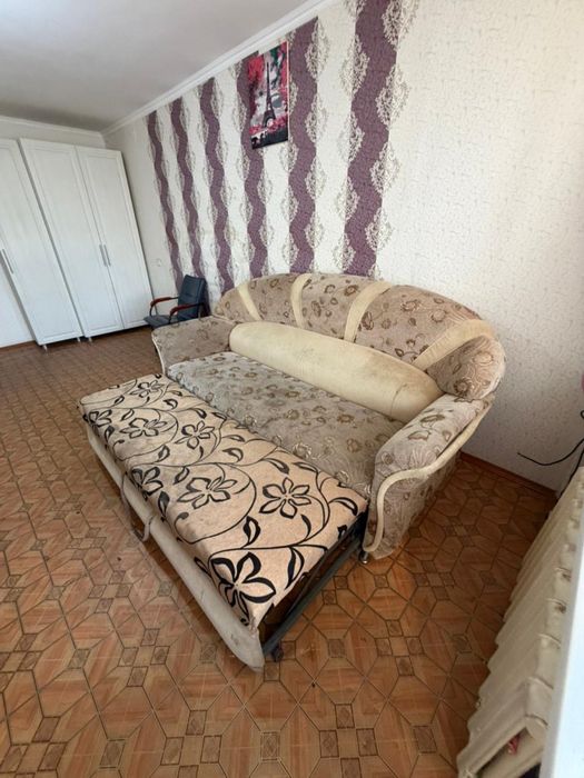 Продам диван хорошем состояние