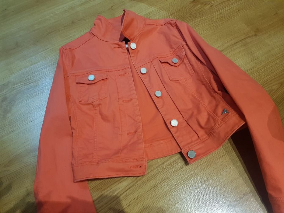 Дънкови дамски якета