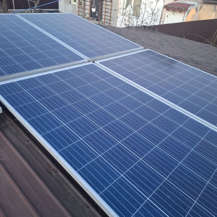 Vând sistem fotovoltaic cu invertor de 3.2kw