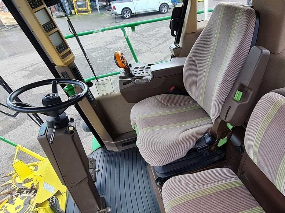 Кормоуборочный комбайн John Deere 7380 pro drive