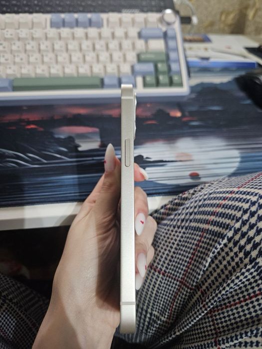 Iphone 13 128 аккумулятор 88%