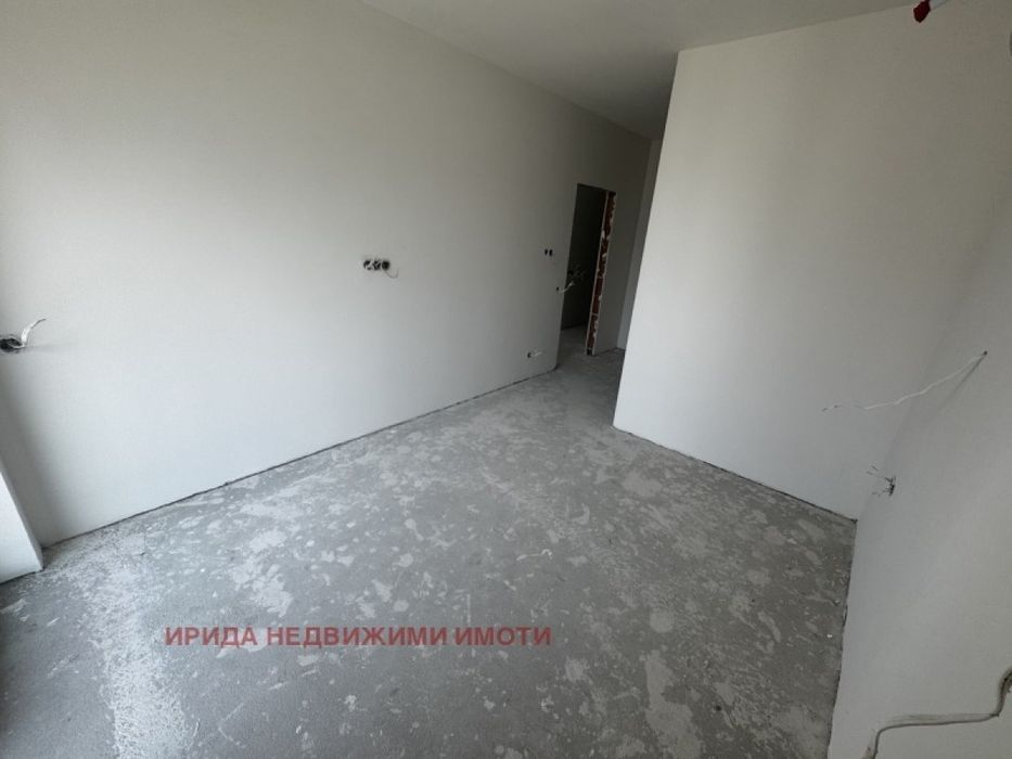 Продава се Тристаен апартамент в София, Бъкстон - 98 кв.м за 1275 €/кв.м - Снимка #1