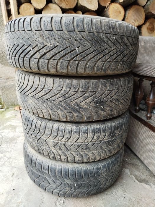 185/55/R15 de Fiat genti aluminiu si cauciucuri p