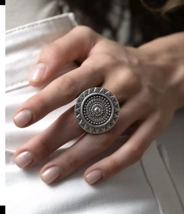 украшения в национальном стиле