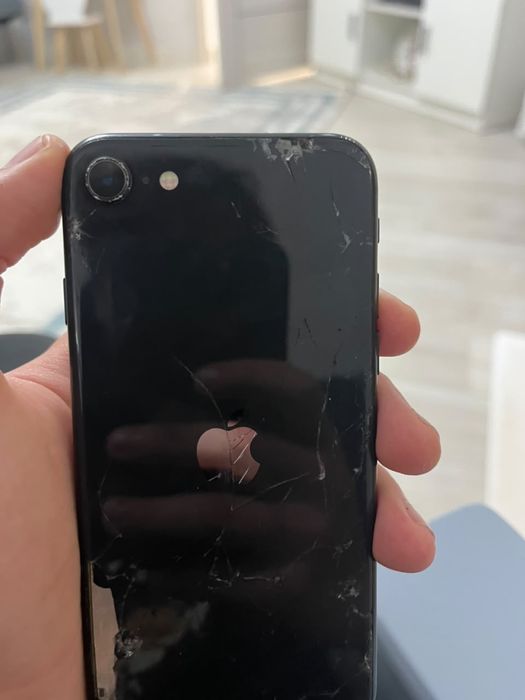 iphone se 2020 гб 128