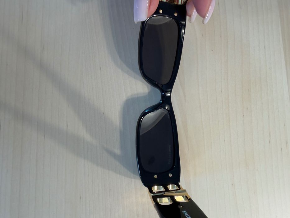 Balenciaga очила