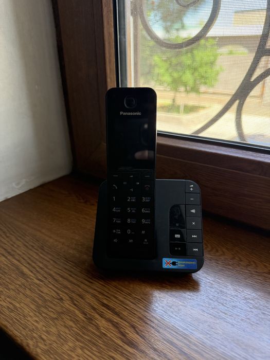 Panasonic domashni telefon