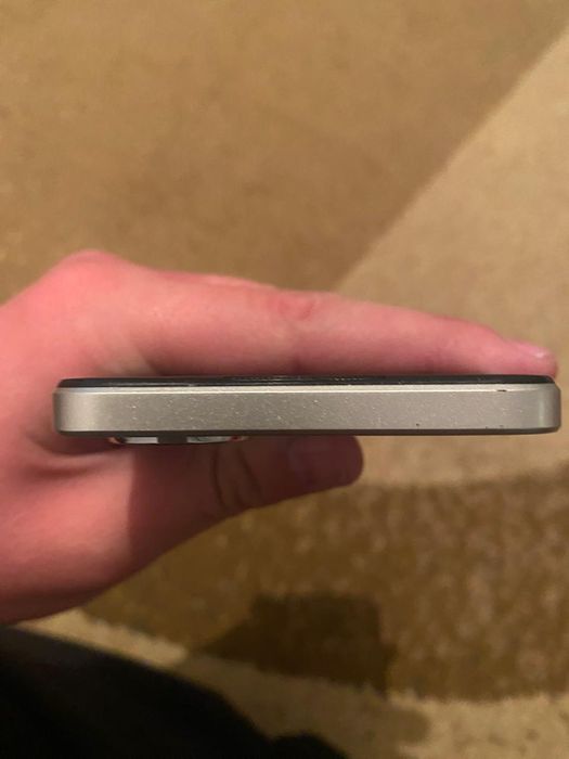 Продаю телефон орро А36