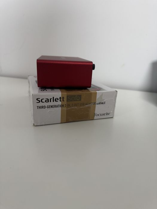 Focusrite Scarlett Solo 3rd Gen – ca nouă