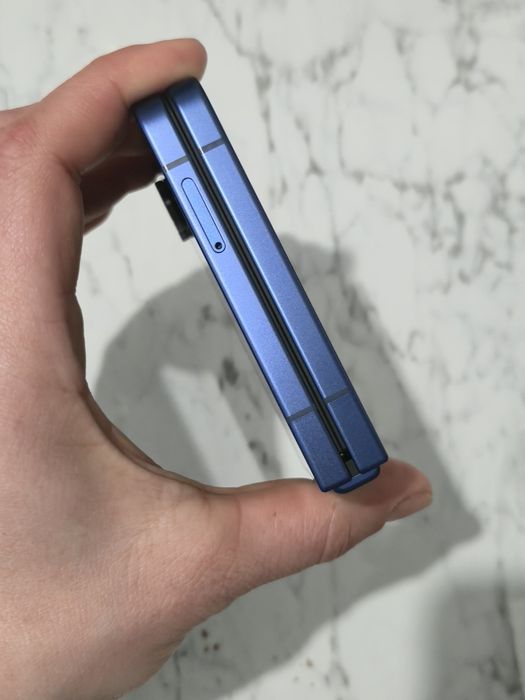 Vand/schimb Samsung Z Flip7 256gb