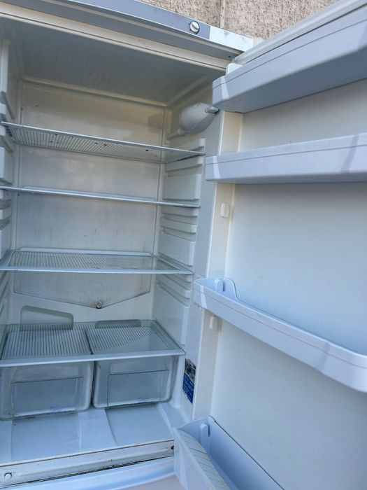 Продам б/у холодильник