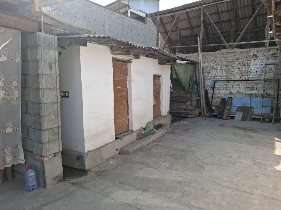 Ховли уй сотилади