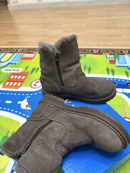 Натуральные детские зимние сапоги