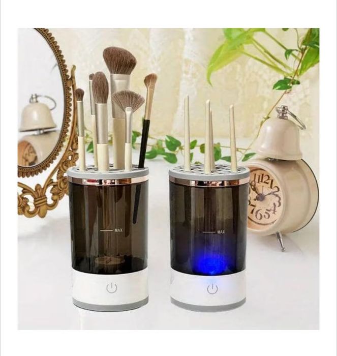 Електрическа машина за почистване на четки за грем