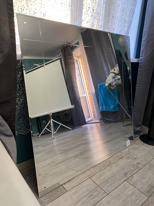 Продам Зеркало 1.20*1.20