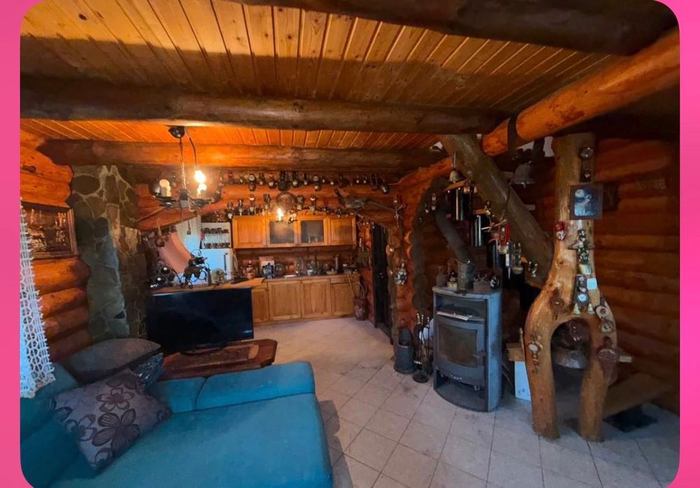 Proprietar vând căbănuță Râșnov
