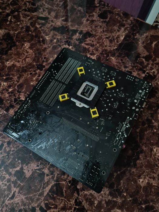 Плата ASRock B460M Pro4+i3-10100f+Кулер