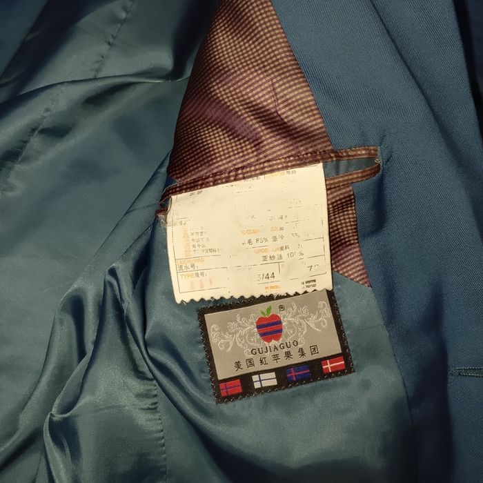 Продам костюм 44 тройка бу