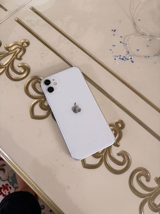 Iphone 11 64gb акб 70%