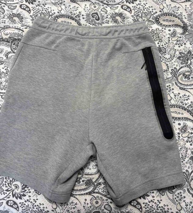 Nike tech shorts