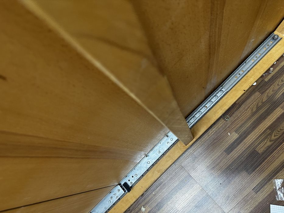 Стол раздвижной Малайзия