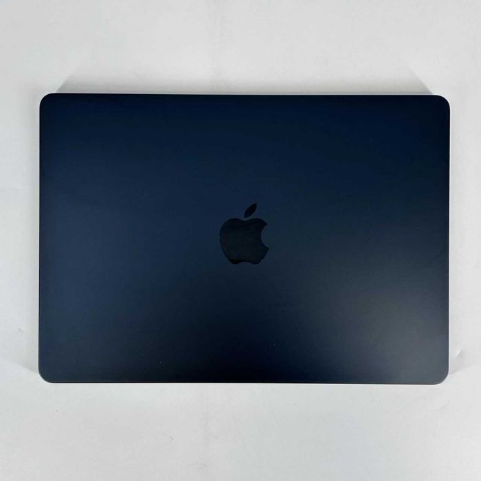 Macbook AIR M2 A2681 DDR5 8Gb Xotirasi 256Gb-2022 yil 26 sikl