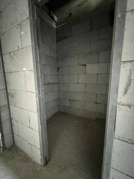 Новостройка Сергели 1ком. 38 м² коробка.