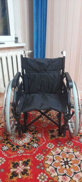Продам новую кресло коляску