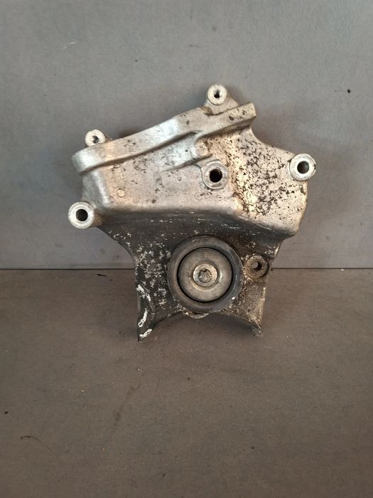 Suport motor dreapta 55187676 Opel Astra 2005 1.9 CDTI MT (150 hp)