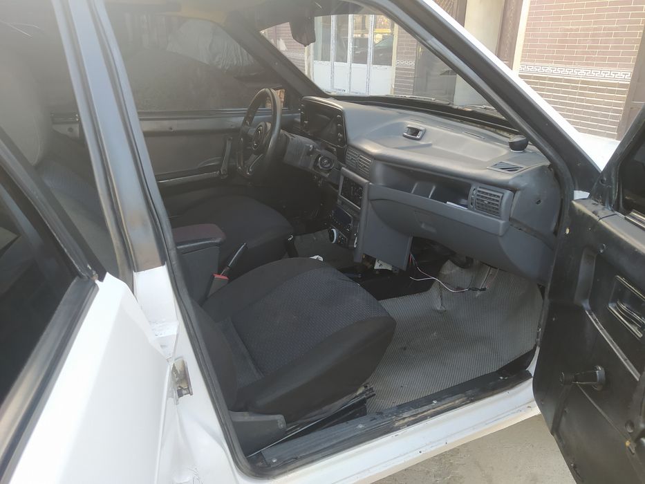 Lada 2109.  Sotiladi