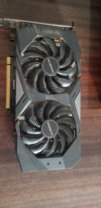 GTX 1660 Ti - Gigabyte GeForce