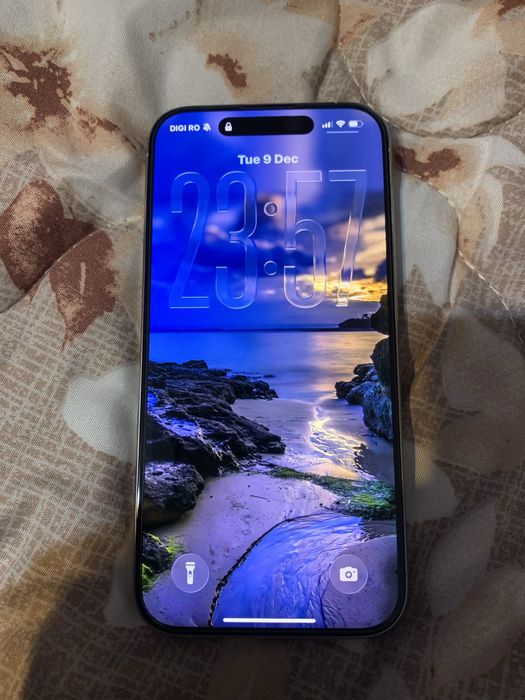 iPhone 15 Pro white 256gb în stare excelentă