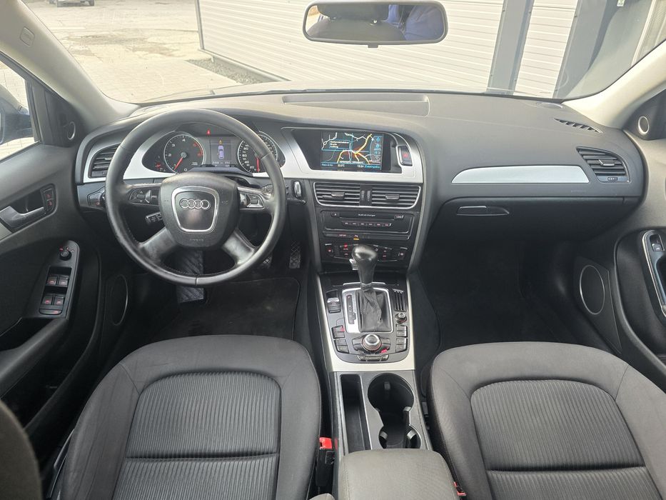 Audi A4 B8 S-Line 2.0 TDI Automat/Euro5/Navi/Bi-Xenon