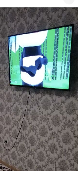 Продам смарт телевизор в отличном состочнии