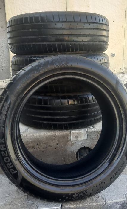 Шины летние 215/55/17