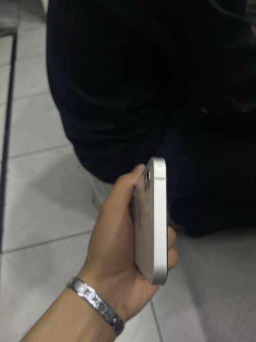 Iphone 12 sotladi