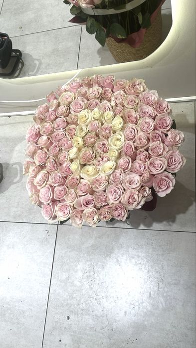 101 роза буква D на скидке