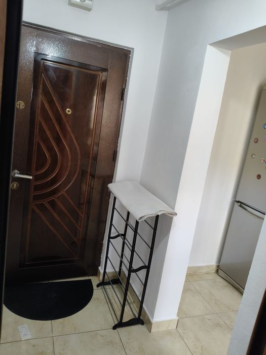 Închiriez garsoniera zona privighetorilor