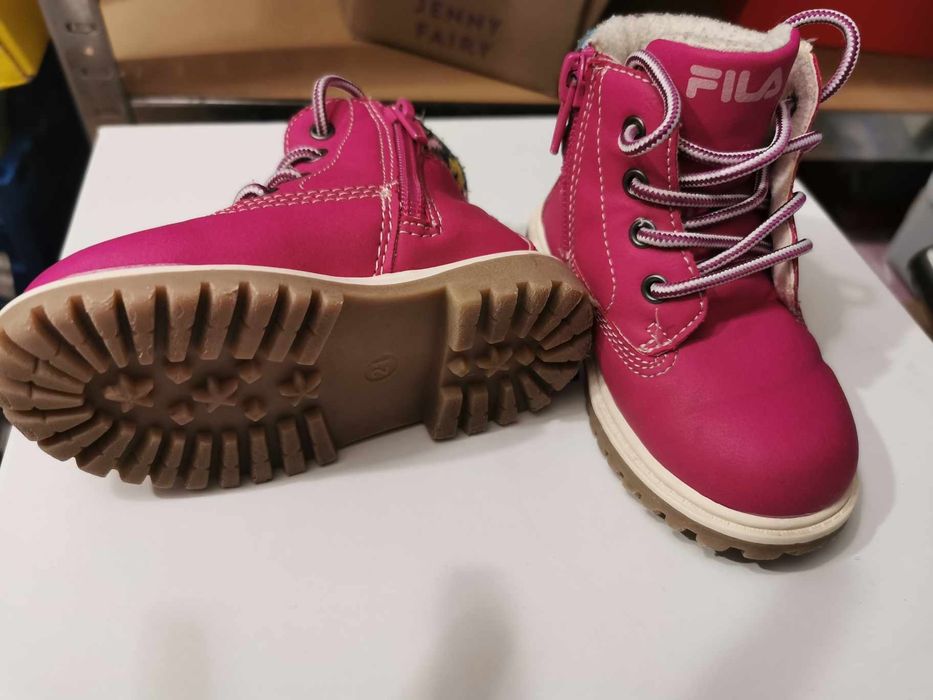 Зимни боти за момиче Fila.