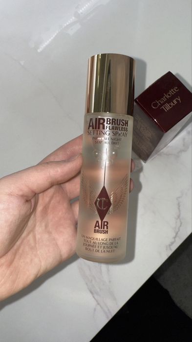Charlotte Tilbury Airbrush Flawless Finish Setting Spray 100ml