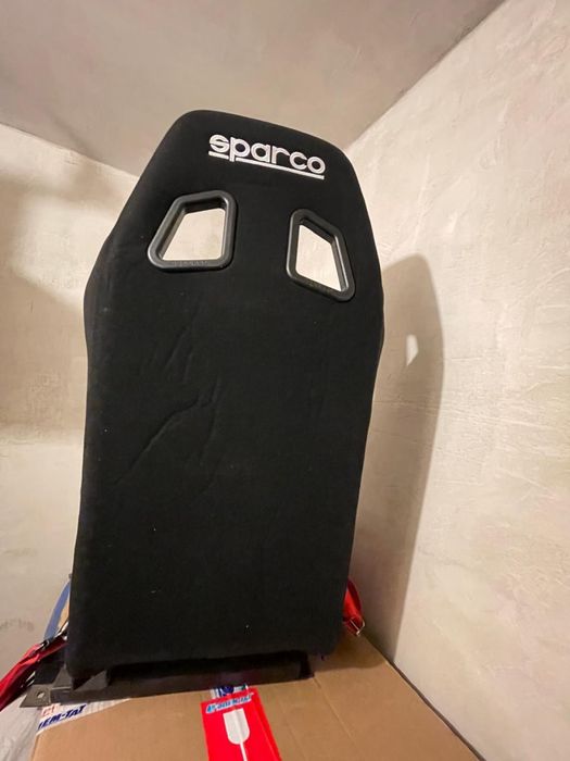 Спортивное сиденье-ковш Sparco Sprint V