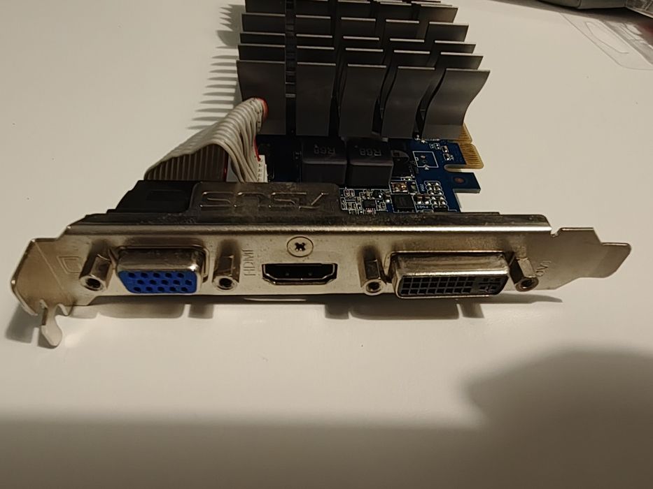 Placă video ASUS GT 610 2GB – funcțională