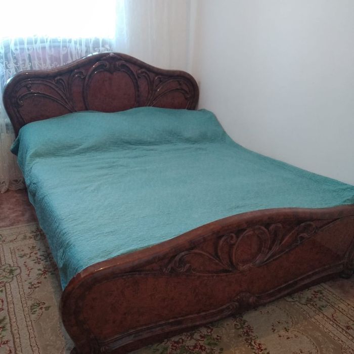 Продам спальний гарнитур