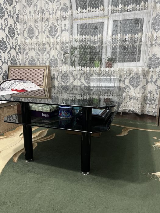Mebel oynalik stol sotiladi