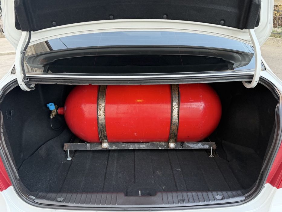 2009 1.8 avtamat 1.6  karobka ideal