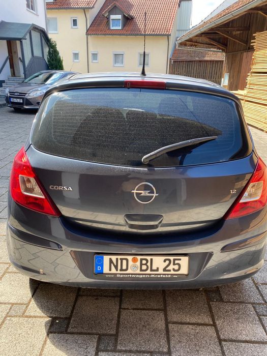 De vanzatr Opel Corsa D