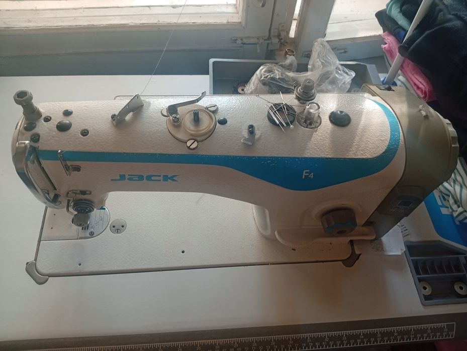 Аверлок ва тугри чок сотилади арзон нархда