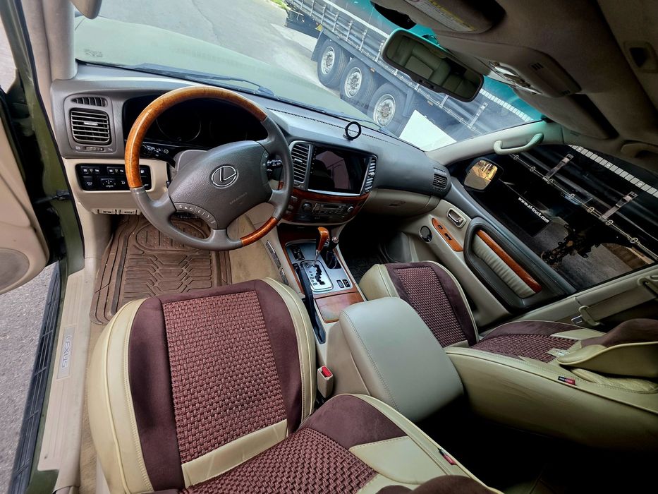 Lexus LX470 sotiladi